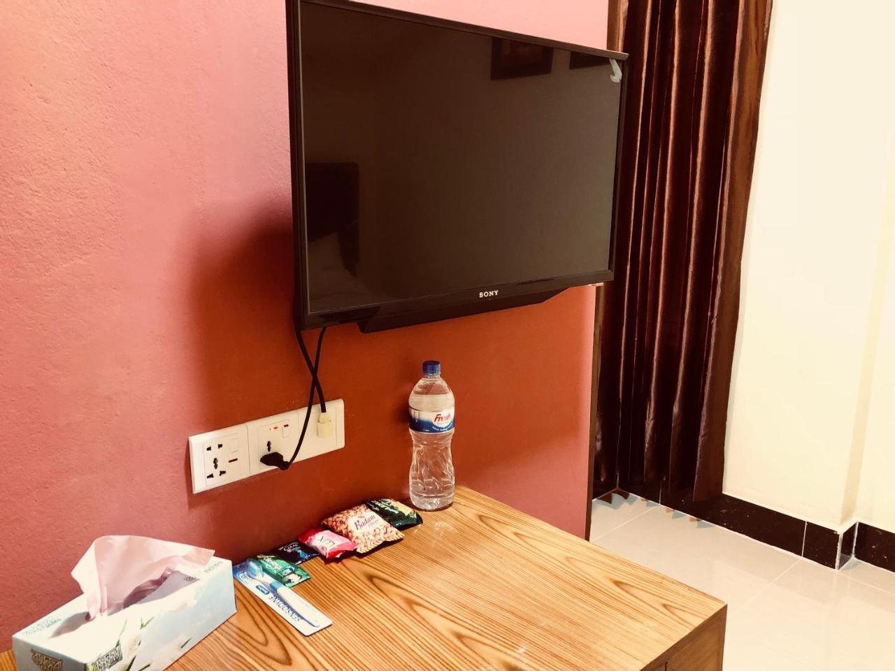 库米拉 Q Palace酒店 外观 照片